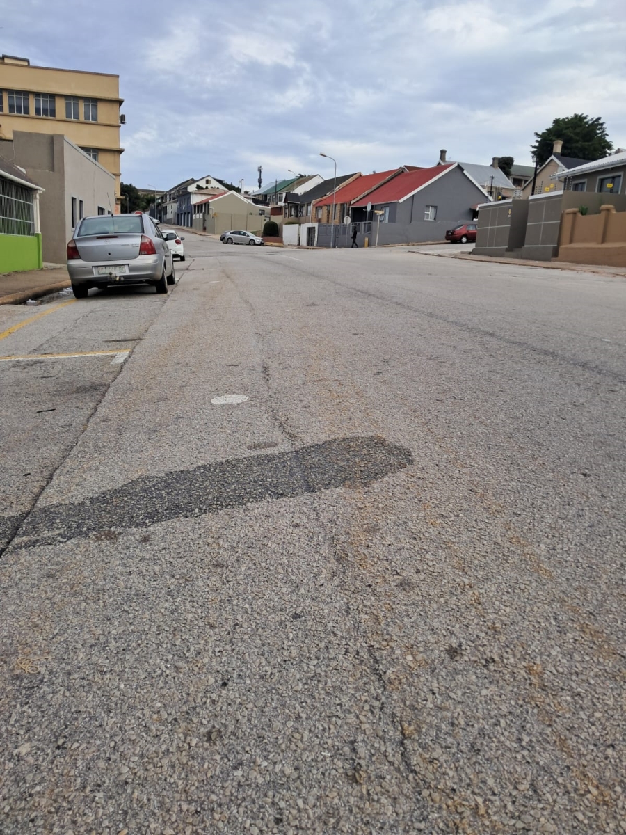 1 Bedroom Property for Sale in Port Elizabeth Eastern Cape